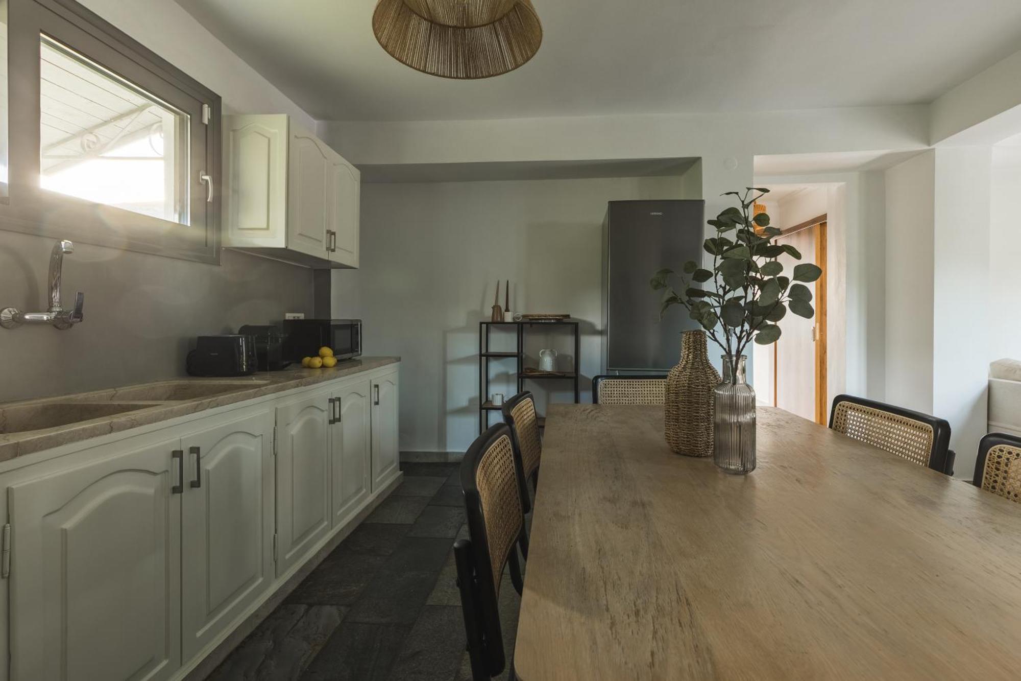 Binios Villa - Private Pool, Walking Distance From The Beach Vasilikós Exterior photo
